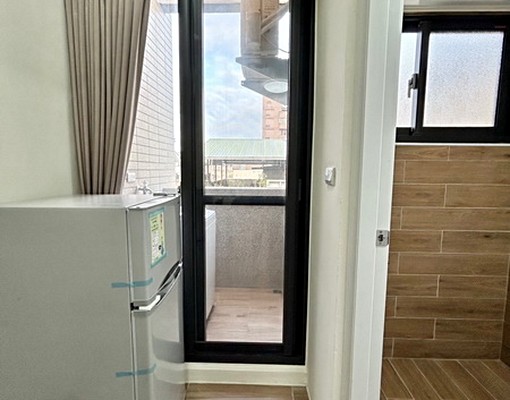 🌈忠孝夜市⭐️可租補電梯套房⭐️陽台獨洗曬⭐️子母車 - Image 7