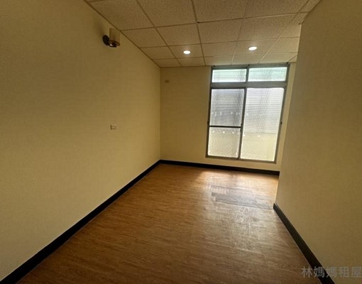 🏠東區整棟透天店住🔥可油湯/可寵/安神位✅含平面車位 - Image 3