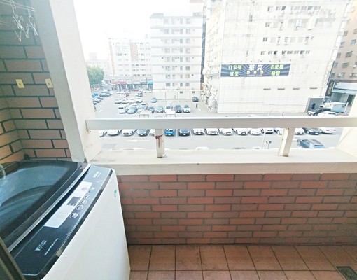 西屯.逢甲✅免服務費.可租補✅全新整理✅台水電✅明亮#意志力 - Image 7