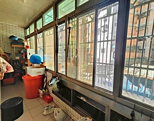 藝文稀有帶車位公寓2樓2房車超大使用空間 - Image 6