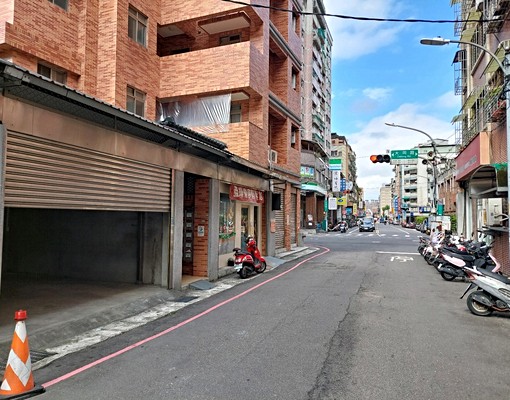 大同路1樓/進出方便/適合倉庫 - Image 1