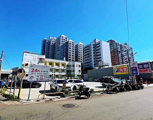 北屯水湳經貿敦化公園旁電梯華廈三房平車 - Image 4