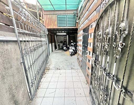 可租補戶籍報稅😍超大間套房大衣櫃大陽台大衛浴可貓審計新村 - Image 13