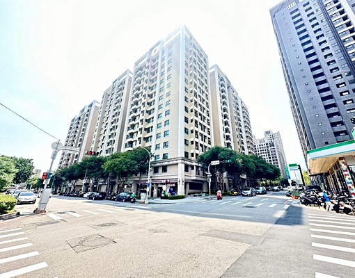 🔥嶺東科大|2+1房平車🔥|可租補可貓🔥 - Image 2