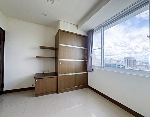 可租補⭐巨蛋商圈香榭麗緻⭐採光4房平車 - Image 11