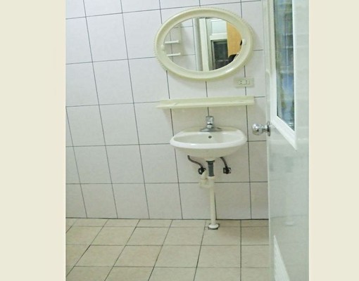 明新科大7-11旁#機車位(室內) - Image 3