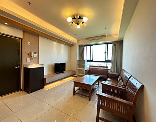 縣府名人堂三房車 - Image 1