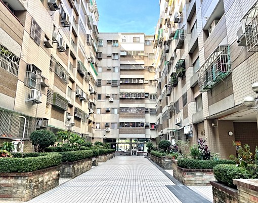 建國市場&豬事圓滿公園3房 - Image 1