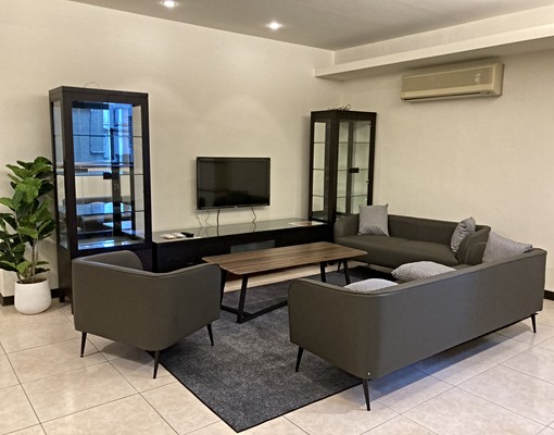 住商仁愛光復店~大安森林公園3樓美寓 - Image 1