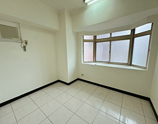 江子翠電梯三房/有管理員可租補免服務費 - Image 2