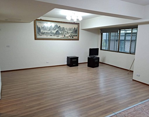 勤美旁溫馨大宅 - Image 4