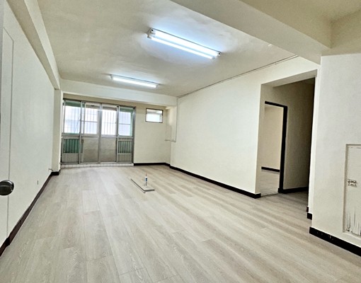 近美麗島捷運站vs前金站❤️大三房-家具家電可討論 - Image 1