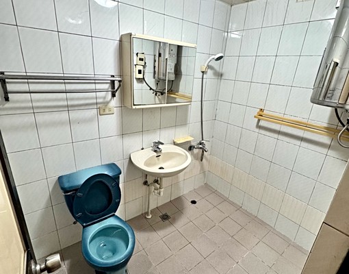 近美麗島捷運站vs前金站❤️大三房-家具家電可討論 - Image 14