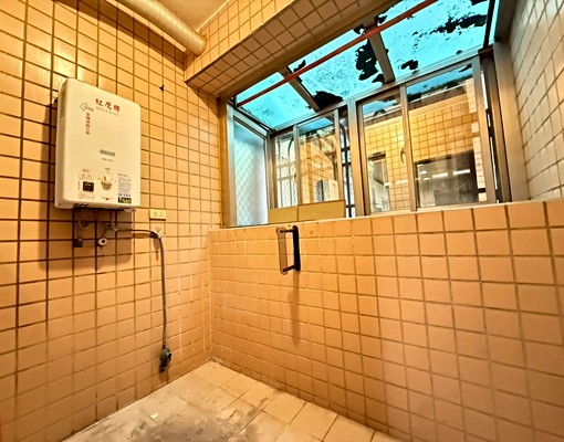 華勛三房出租/好約看 - Image 5