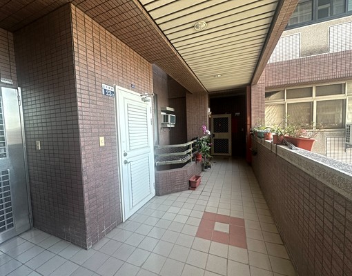 社宅/樓中樓1+1房採光通風好/可租補 - Image 2