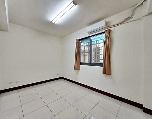 沙鹿超俗整棟透天✨車庫|可租補戶籍💯近光田醫院 - Image 10