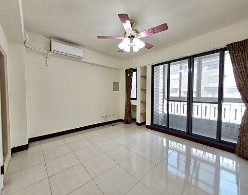 沙鹿超俗整棟透天✨車庫|可租補戶籍💯近光田醫院 - Image 6