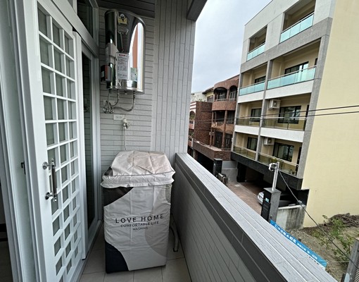 新市|鬧區平價全新套房|個人洗衣機|可租補 - Image 2