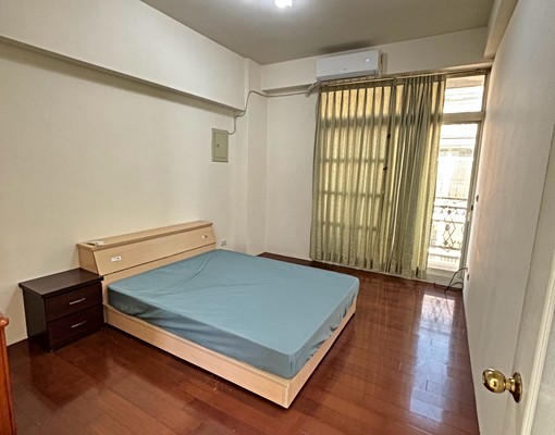 秒殺價🔥西屯路社區別墅!門前停車 - Image 11