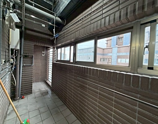 南勢角捷運站南方之星大氣五房可三代同堂(歡迎同業合作) - Image 8