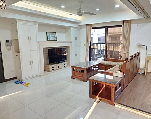 绽美绽賞館3+1房~雙平面車位~可申請租補 - Image 1