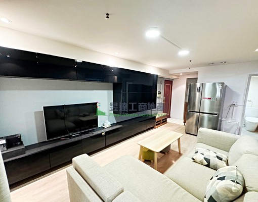 電梯大樓~優質地段~一年起租~有廚房 - Image 1