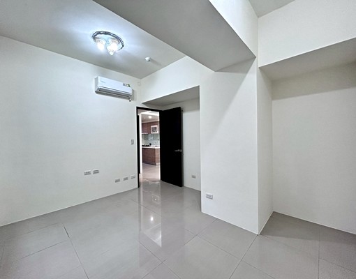 仁義重劃區❗️可租補-可寵物💖大亮時代兩房車💖五泰晴晴 - Image 6