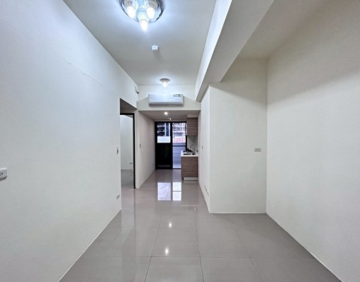 仁義重劃區❗️可租補-可寵物💖大亮時代兩房車💖五泰晴晴 - Image 3