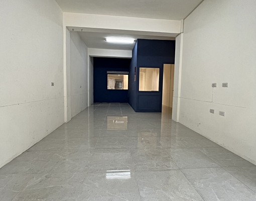 中華路商圈旁免整理門前方便停車 - Image 2