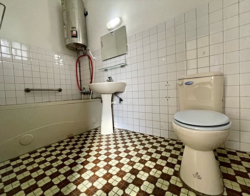 忠孝夜市|台中小學第三市場|租屋輔助戶籍可寵|健康爬樓梯空屋 - Image 12