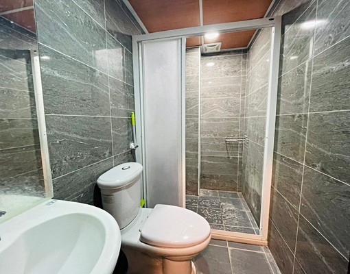 東區東安路大陽台獨曬獨洗曬套房 - Image 8