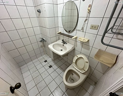 秀朗路優質華廈/國泰格局方正/採光明亮通風佳 - Image 2