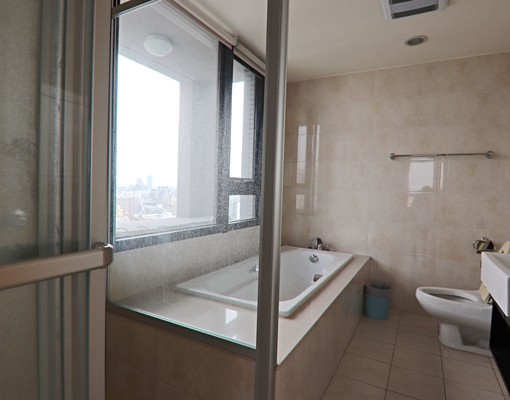 NA⭐近新光、大遠百⭐室內42坪大四房雙車位⭐可租補 - Image 9