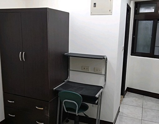 捷運新埔站5分鐘~免爬樓梯壹樓套房~對外窗~獨立洗衣機 - Image 1