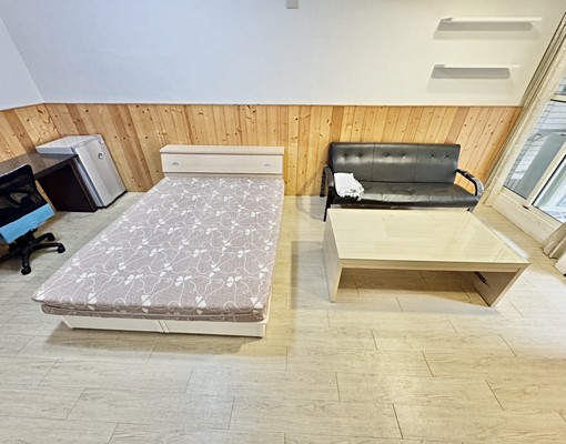 興大秒殺🌺大空間🌺沙發🌺採光🌺陽台獨洗🌺衛浴開窗 - Image 3