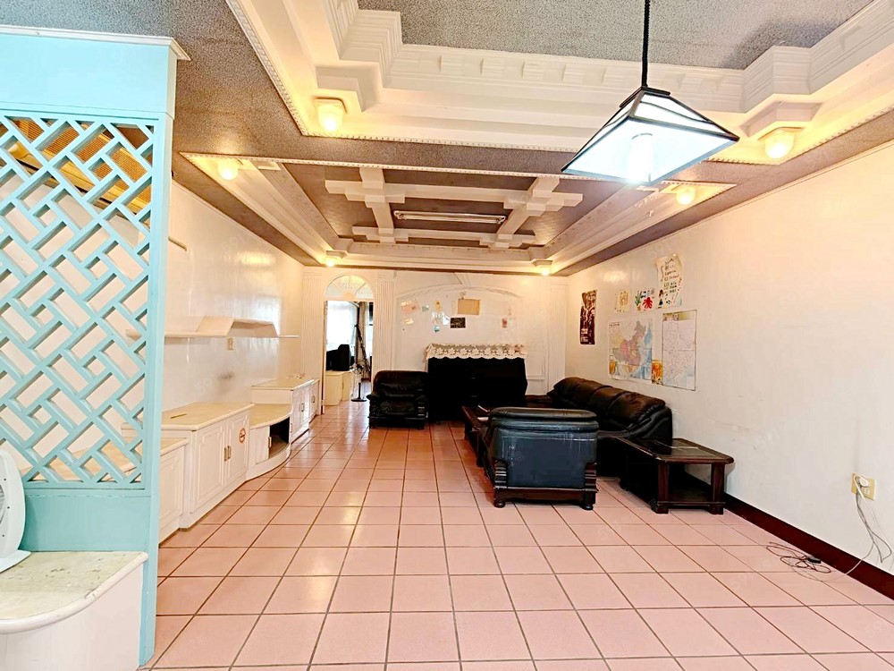 苗栗為公路 , 店面+住家分層使用彈性高