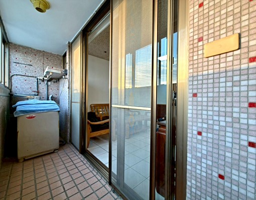 朝南電梯三房含車💥近市區機能成熟寵物友善✨️社宅免仲介費 - Image 14