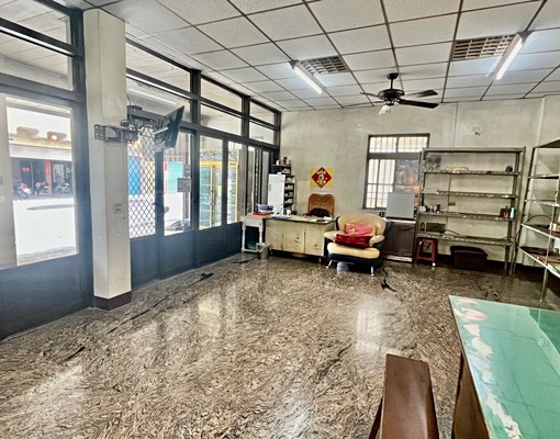 土庫大馬路邊後院車庫店面 - Image 8