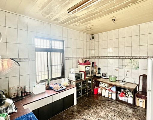 土庫大馬路邊後院車庫店面 - Image 6