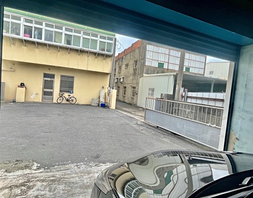 土庫大馬路邊後院車庫店面 - Image 9
