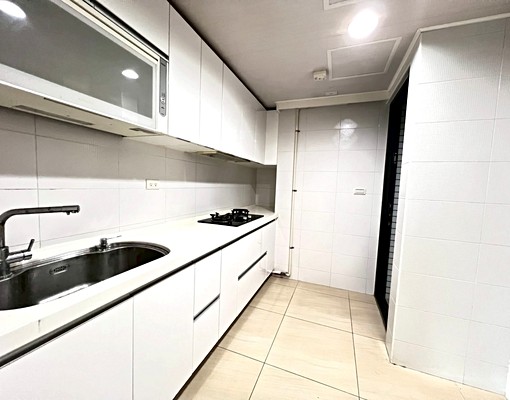 出租🌟環球市🌟3+1室朝南戶+平車 - Image 12