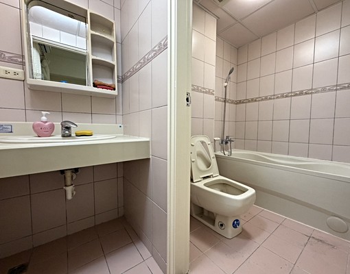 水湳大三房🎗️現況出租🎗️可租補含平車🎗️趕快找我~~ - Image 2