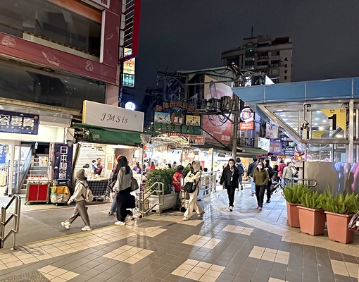 新埔捷運-超棒生活機能-3房公寓-可租補-可入戶籍 - Image 15