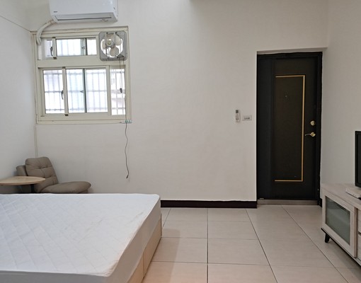 可申請租補🍎學區安靜一樓大套房❤️新整理好❤️獨立出入口 - Image 2