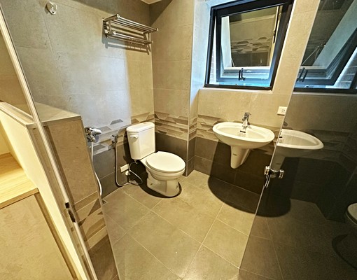 超讚全配套房~台中高鐵站旁~設計師~ - Image 3