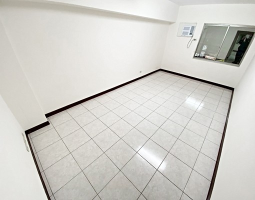 近捷運府中◆電梯3房◆皆有窗雙陽台★可入籍 - Image 3