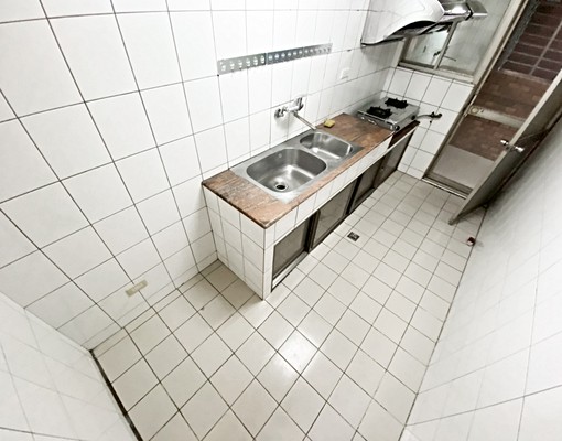 近捷運府中◆電梯3房◆皆有窗雙陽台★可入籍 - Image 6