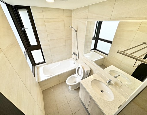 稀有四房✅好市多✅平面車位✅全配設備✅浴缸✅採光✅ - Image 10