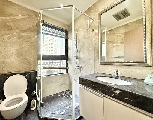 愛上泥愛上窩✨超大坪數專屬更衣室✨傢俱可談雙平車位 - Image 12