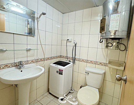 金山街電梯套房*獨立洗衣機*近園區 - Image 2